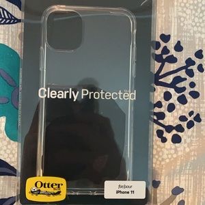 NWT iPhone 11 otter box